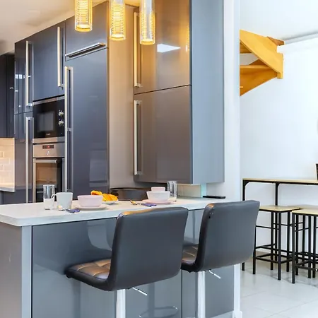 Triplex Cosy A 20min Des Champs Elysees Ferienhaus